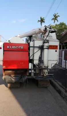 ขายด่วน ลดราคาสุดๆ  เพียง 525,000 บาท คูโบต้า DC 70 g  พร้อมเทลเลอร์ลาก  แถมอะใหล่ทั้งหมดที่มี  ด่วนครับรถพร้อมลงนา