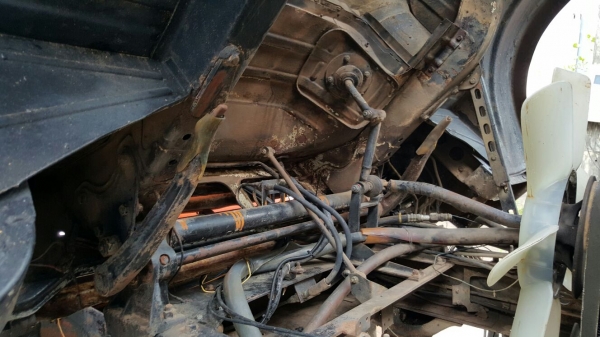 รถฮีโน่ 10 ล้อ พื้นเรียบ KT929 / เปลื่ยนเครื่อง 168 แรงม้า.   สนใจติดต่อ  081 - 6079515