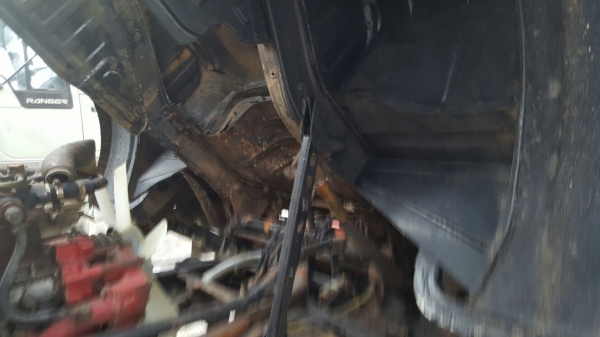 รถฮีโน่ 10 ล้อ พื้นเรียบ KT929 / เปลื่ยนเครื่อง 168 แรงม้า.   สนใจติดต่อ  081 - 6079515