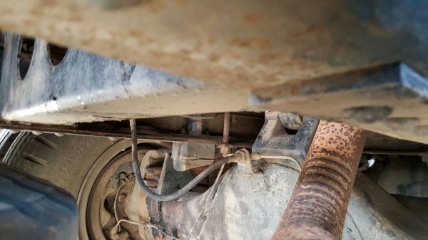 รถฮีโน่ 10 ล้อ พื้นเรียบ KT929 / เปลื่ยนเครื่อง 168 แรงม้า.   สนใจติดต่อ  081 - 6079515