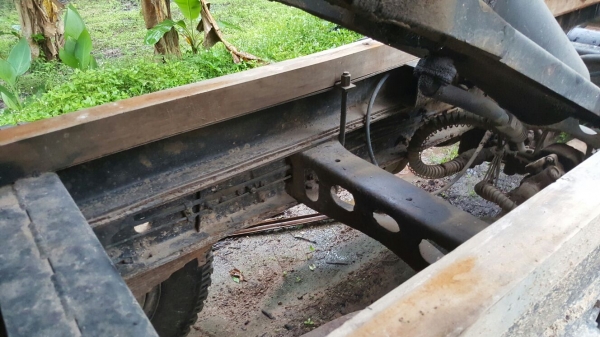 รถฮีโน่ 6 ล้อดั้ม FC2W 120 แรงม้า. ปี 38 สนใจติดต่อ 081 - 6079515 รถฮีโน่ 6 ล้อดั้ม FC2W 120 แรงม้า. ปี 38 สนใจติดต่อ 081 - 6079515