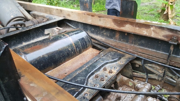 รถฮีโน่ 6 ล้อดั้ม FC2W 120 แรงม้า. ปี 38 สนใจติดต่อ 081 - 6079515 รถฮีโน่ 6 ล้อดั้ม FC2W 120 แรงม้า. ปี 38 สนใจติดต่อ 081 - 6079515