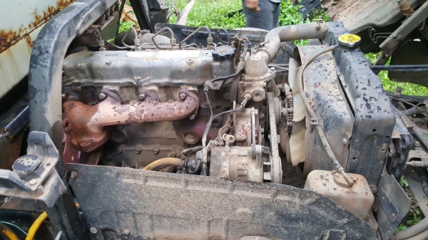 รถฮีโน่ 6 ล้อดั้ม FC2W 120 แรงม้า. ปี 38 สนใจติดต่อ 081 - 6079515 รถฮีโน่ 6 ล้อดั้ม FC2W 120 แรงม้า. ปี 38 สนใจติดต่อ 081 - 6079515