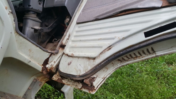 รถฮีโน่ 6 ล้อดั้ม FC2W 120 แรงม้า. ปี 38 สนใจติดต่อ 081 - 6079515 รถฮีโน่ 6 ล้อดั้ม FC2W 120 แรงม้า. ปี 38 สนใจติดต่อ 081 - 6079515