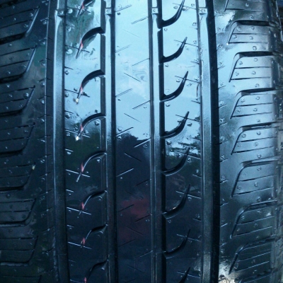 ยาง 265 50 20 goodyear ปี15ถอดป้ายแดงชุดละ16500