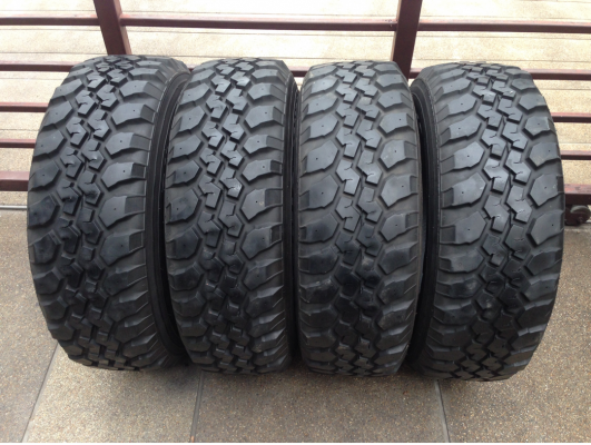 ยาง Mud Maxxis 30 9.5 R15 ปี12 ดอกเยอะ ไม่เคยลุย