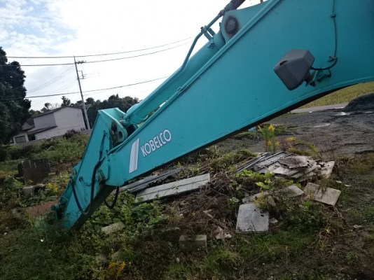 มาใหม่จ้า KOBELCO SK120-3  MARK V SUPER สภาพสวย อาร์มพิเศษ แทรค 60เครื่องปั้มระบบดี  ใช้งานมาแค่ 3000 กว่าชม.