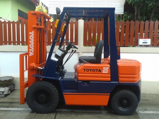 โตโยต้า 2. 5ตัน ดีเซล