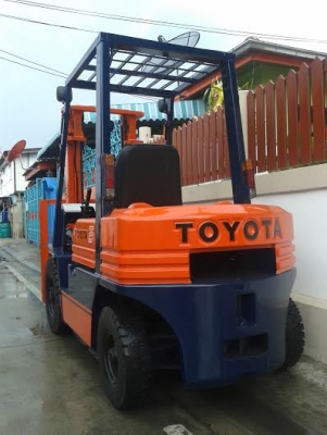 โตโยต้า 2. 5ตัน ดีเซล โตโยต้า 2. 5ตัน ดีเซล