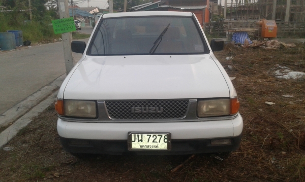 ขายด่วน กระบะ อีซูซุ ของดีราคาถูก เครื่องดี ปี 35 ทะเบียนไม่ขาด ชุดโอนครบ ราคา 89000 บาท ติดต่อ มงคล 0892524530