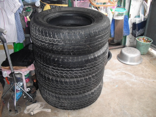 ขายยางปี09ครับ245/70/16