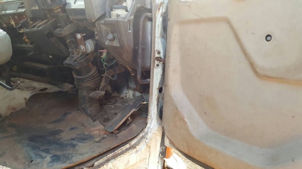 ขายเทนเลอร์ 10 ล้อ 2 เพลา FUSO FN215K เครื่อง 6D15 170 แรงม้า วางหัวหลงสายฟ้า คัสซีสวยตลอดเส้น รถพร้อมใช้ ทะเบียนพร้อมโอนครับ