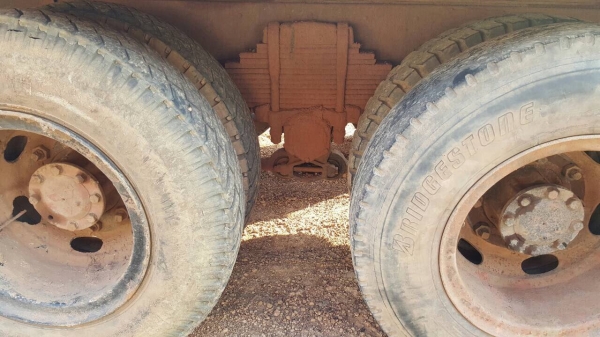 ขายเทนเลอร์ 10 ล้อ 2 เพลา FUSO FN215K เครื่อง 6D15 170 แรงม้า วางหัวหลงสายฟ้า คัสซีสวยตลอดเส้น รถพร้อมใช้ ทะเบียนพร้อมโอนครับ