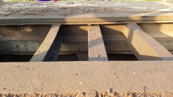 ขายเทนเลอร์ 10 ล้อ 2 เพลา FUSO FN215K เครื่อง 6D15 170 แรงม้า วางหัวหลงสายฟ้า คัสซีสวยตลอดเส้น รถพร้อมใช้ ทะเบียนพร้อมโอนครับ