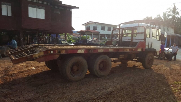 ขายเทนเลอร์ 10 ล้อ 2 เพลา FUSO FN215K เครื่อง 6D15 170 แรงม้า วางหัวหลงสายฟ้า คัสซีสวยตลอดเส้น รถพร้อมใช้ ทะเบียนพร้อมโอนครับ