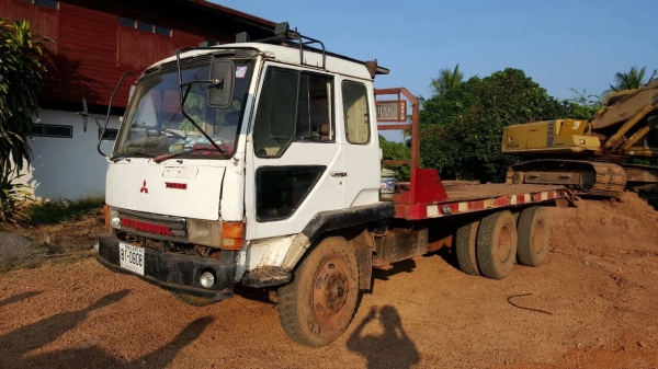 ขายเทนเลอร์ 10 ล้อ 2 เพลา FUSO FN215K เครื่อง 6D15 170 แรงม้า วางหัวหลงสายฟ้า คัสซีสวยตลอดเส้น รถพร้อมใช้ ทะเบียนพร้อมโอนครับ