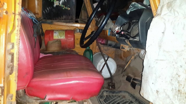 ขายด่วนหกล้อหน้ายาวดั้มสภาพคัชซีสวยสุดๆเดิมๆเอกสารเล่มชุดโอนพร้อมราคาเบาๆโทร0856842587