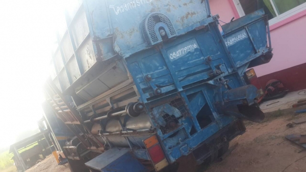 รถนวดข้าวแปดฟุตเกษตรพัฒนาจัมโบ้รถหกล้อเครื่องeh500 รถนวดข้าวแปดฟุตเกษตรพัฒนาจัมโบ้รถหกล้อเครื่องeh500