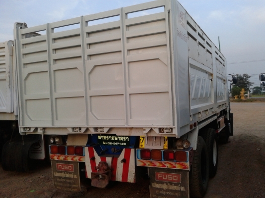 ขายดาว์นรถบรรทุกดั้มพ์สิบล้อFuso270ปี2556