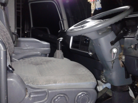 ขายดาว์นรถบรรทุกดั้มพ์สิบล้อFuso270ปี2556