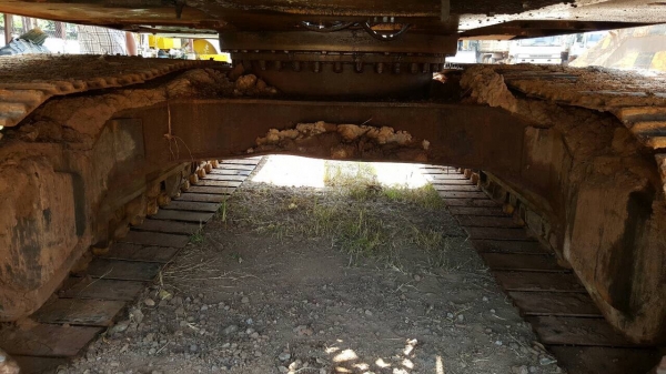 ขายแบคโฮ CAT 320 V2 เอกสารเล่มทะเบียนครบ ปั้มดี ช่วงล่างโซ่+แทรค+โรลเลอร์ใหม่ ไฟเต็ม ราคาต่อรองได้ครับ ขายแบคโฮ CAT 320 V2 เอกสารเล่มทะเบียนครบ ปั้มดี ช่วงล่างโซ่+แทรค+โรลเลอร์ใหม่ ไฟเต็ม ราคาต่อรองได้ครับ