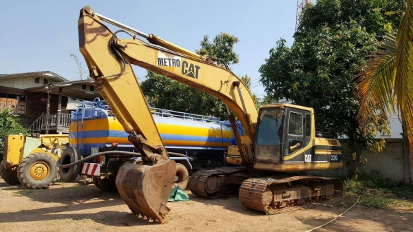 ขายแบคโฮ CAT 320 V2 เอกสารเล่มทะเบียนครบ ปั้มดี ช่วงล่างโซ่+แทรค+โรลเลอร์ใหม่ ไฟเต็ม ราคาต่อรองได้ครับ ขายแบคโฮ CAT 320 V2 เอกสารเล่มทะเบียนครบ ปั้มดี ช่วงล่างโซ่+แทรค+โรลเลอร์ใหม่ ไฟเต็ม ราคาต่อรองได้ครับ