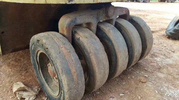 ขายรถบดล้อยาง 11 ล้อ WATANABE รถใช้งานได้ปกติ เอกสารสัญญาซื้อขาย ราคาต่อรองได้ ขายรถบดล้อยาง 11 ล้อ WATANABE รถใช้งานได้ปกติ เอกสารสัญญาซื้อขาย ราคาต่อรองได้