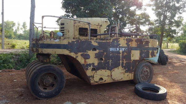 ขายรถบดล้อยาง 11 ล้อ WATANABE รถใช้งานได้ปกติ เอกสารสัญญาซื้อขาย ราคาต่อรองได้ ขายรถบดล้อยาง 11 ล้อ WATANABE รถใช้งานได้ปกติ เอกสารสัญญาซื้อขาย ราคาต่อรองได้