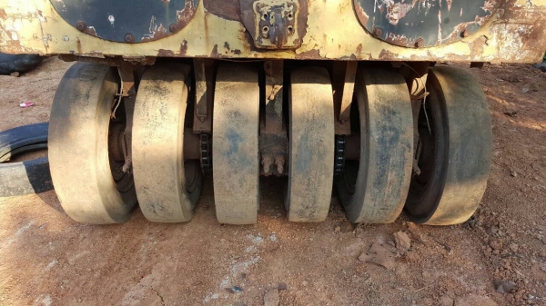 ขายรถบดล้อยาง 11 ล้อ WATANABE รถใช้งานได้ปกติ เอกสารสัญญาซื้อขาย ราคาต่อรองได้ ขายรถบดล้อยาง 11 ล้อ WATANABE รถใช้งานได้ปกติ เอกสารสัญญาซื้อขาย ราคาต่อรองได้