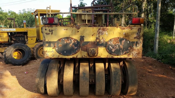 ขายรถบดล้อยาง 11 ล้อ WATANABE รถใช้งานได้ปกติ เอกสารสัญญาซื้อขาย ราคาต่อรองได้ ขายรถบดล้อยาง 11 ล้อ WATANABE รถใช้งานได้ปกติ เอกสารสัญญาซื้อขาย ราคาต่อรองได้