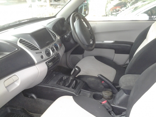 MISUBISHI TRITON CNG 2.4 ปี2011