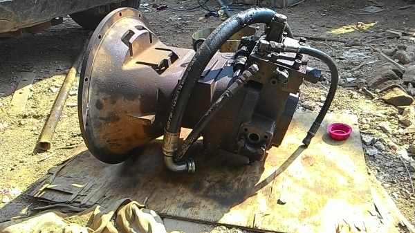 ปั้มไฮดรอลิก มือสอง รถแบคโฮ CAT E200 B