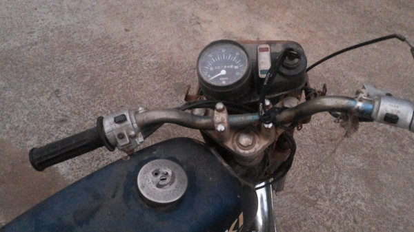 ขายด่วน a100 มีทะเบียนเล่มเขียว+ ชุดโอน 5300