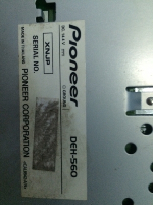 Pioneer DEH-560 USB IPOD MP3-RW CD-RW AUX ปรีเอ้า1ชุด ไฟ30สี สภาพสวย มือ2 ญี่ปุ่น