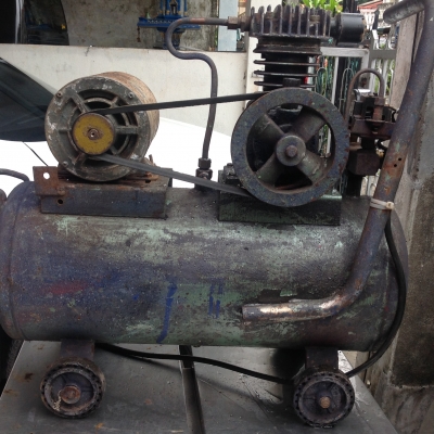 ขายถูกปั้มลม1/3แรง 2000บาท ขายถูกปั้มลม1/3แรง 2000บาท