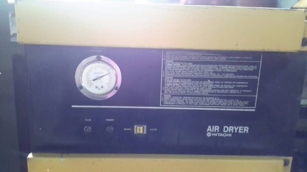 คุณลูกค้าท่านใดสนใจเครื่องทำลมแห้ง AIR DRYER FOR HITACHI  50HP