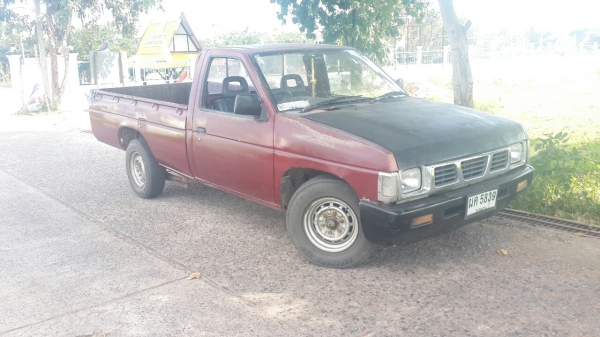 นิสสันบิ๊กเอ็ม 2.5ดีเซล ปี2539 ไมค์โคล้ง ฝาแดงละเอียด พวงมาลัยเพาเวอร์