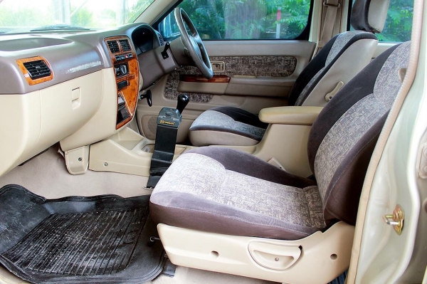 รถใช้ทำมาหากินได้ นิสสัน ฟรอนเทีย ปี2001 รถสวยถูกใจ รถใช้ทำมาหากินได้ นิสสัน ฟรอนเทีย ปี2001 รถสวยถูกใจ