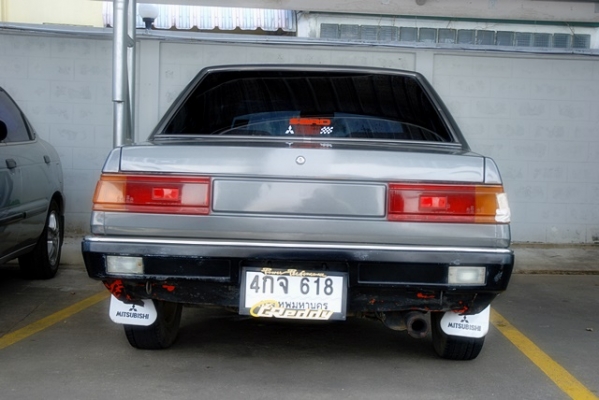 ขาย ลดสค๊อก ไม่มีที่จอด  colt mirage 1.4 1983