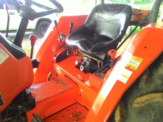 ขายรถไถ KUBOTA L3408 พร้อมดันหน้า และผานหลัง อุปกรณ์หน้าหลังครบ เครื่องยนต์ดี พร้อมใช้งาน ราคา 210,000 รถอยู่ อ.แกลง จ.ระยอง มีรถบริการขนส่งทั่วไทย สนใจสอบถามได้ครับ 0818618678,0899347475 id line=0818618678 id line=carbonthai https://www.facebook.com/Trac