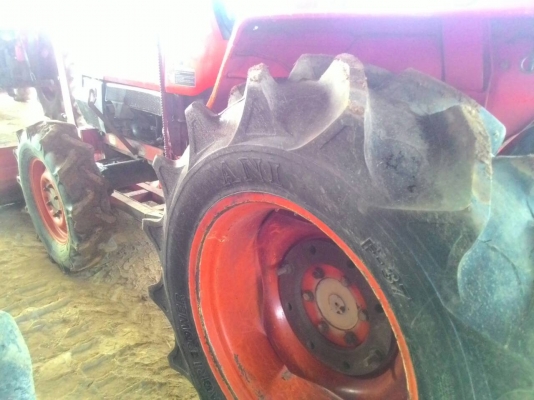 ขายรถไถ KUBOTA L3408 พร้อมดันหน้า และผานหลัง อุปกรณ์หน้าหลังครบ เครื่องยนต์ดี พร้อมใช้งาน ราคา 210,000 รถอยู่ อ.แกลง จ.ระยอง มีรถบริการขนส่งทั่วไทย สนใจสอบถามได้ครับ 0818618678,0899347475 id line=0818618678 id line=carbonthai https://www.facebook.com/Trac