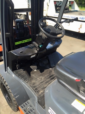 ขายรถฟอล์คลิฟต์นำเข้า TOYOTA 8FD20 รถปี 2012