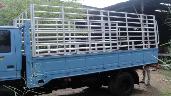 ดาวน์85000 ISUZU NKR เครื่อง4BE1(110แรง) แอร์ ฟิล์ม เพาเวอร์ ยางดี คัสฃีสวย ราคาถูก