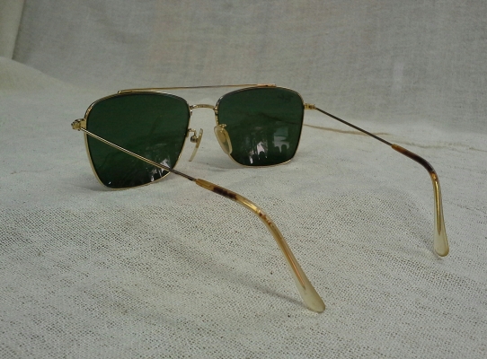 แว่นตาวินเทจโกลด์ฟิลด์ BAUSCH &amp; LOMB ไซซ์พี่บิ๊ก