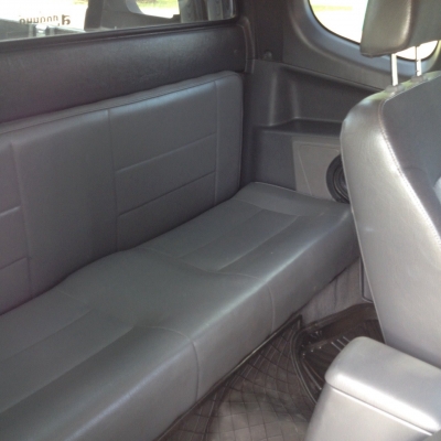 ปี2000สตาด้าสี่คูณสี่ สีม่วงเทารถมือเดียววิ่งน้อยขับดีมากน ระบบโฟร์วิลใช้ได้ปกติ เครื่อง2800cc แอร์เย็นฉ่ำ ยางดีระบบไฟใช้ได้หมดราคา188,000บาท ติดต่อคุณเอ๋ 092-6356419