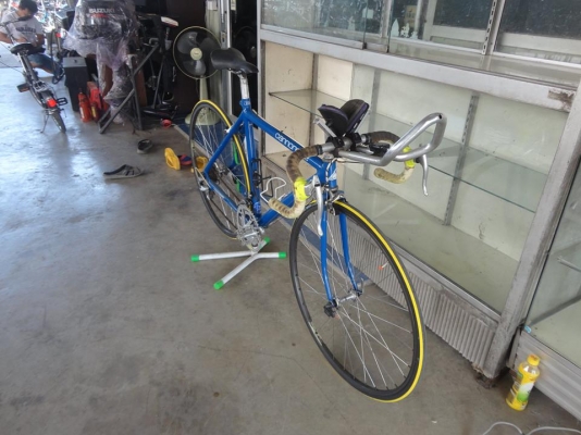 ขาย cannondale เสือหมอบ เป็นอลูมิเนียม ขาย cannondale เสือหมอบ เป็นอลูมิเนียม