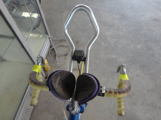 ขาย cannondale เสือหมอบ เป็นอลูมิเนียม ขาย cannondale เสือหมอบ เป็นอลูมิเนียม