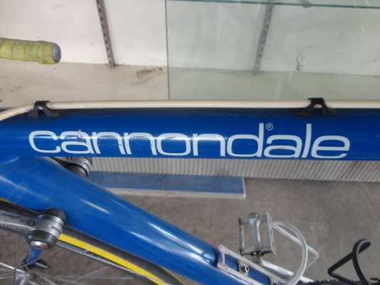ขาย cannondale เสือหมอบ เป็นอลูมิเนียม ขาย cannondale เสือหมอบ เป็นอลูมิเนียม