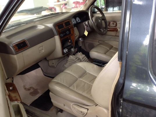 นิสสัน ไทยรุ่ง เอ๊กไซเตอร์ 4WD เครื่อง 3000 ZDI แท้ๆ จากห้าง นิสสัน ไทยรุ่ง เอ๊กไซเตอร์ 4WD เครื่อง 3000 ZDI แท้ๆ จากห้าง