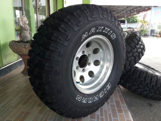 ล้อ emr 320 ลาย mickey thomson พร้อมยาง mud maxxis bighorn สภาพเหมือนยางใหม่
